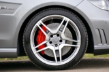 Co koupit auto-moto nadšenci k narozeninám? Tipy na dárky, které neskončí v šuplíku