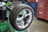 Run-flat pneumatiky: Můžete s píchnutým kolem opravdu dojet až domů?